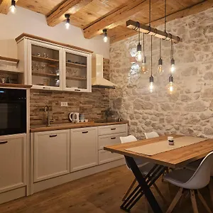 Dalmatian Stone House , Turanj Chorwacja